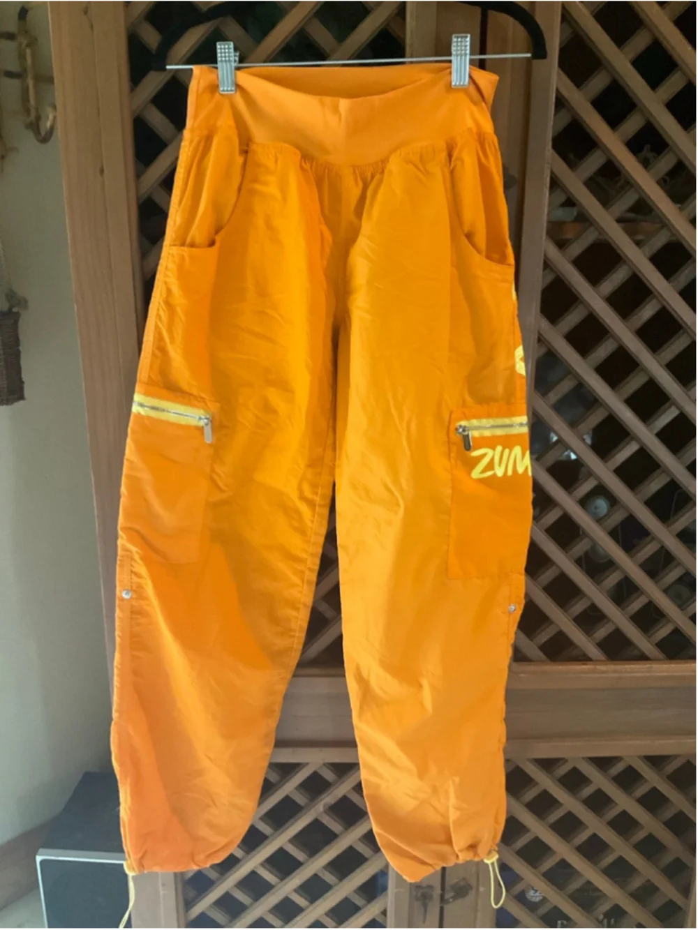 Zumba Wear Orange Cargo Dance Jogger Pants Women’s Medium Adjustable Hem